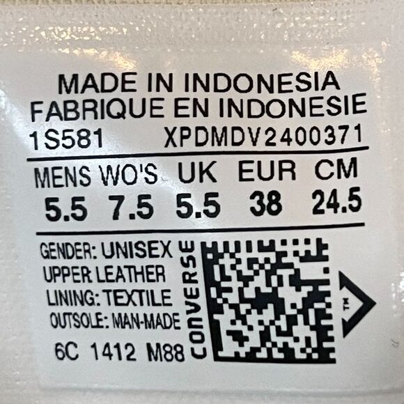 Converse Chuck Taylor All Star High Top Black Leather Classic Sneakers - Picture 7 of 7